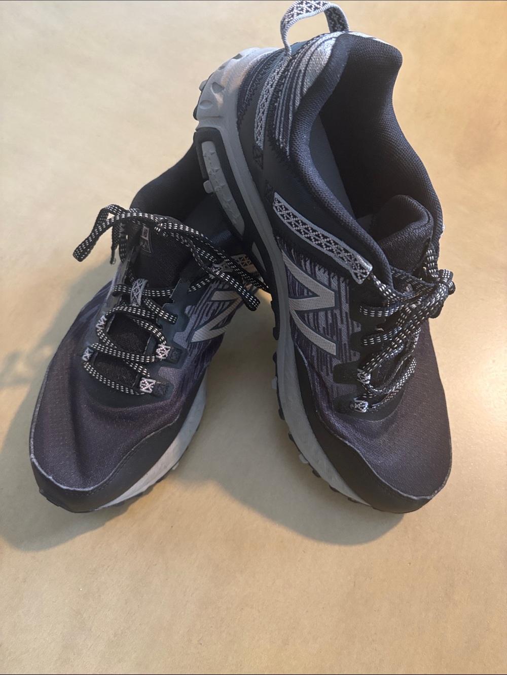 New Balance Women's Navy and Gray Trail Runners